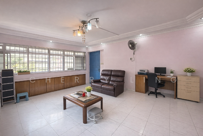 For Sale - 321 Tampines Street 33