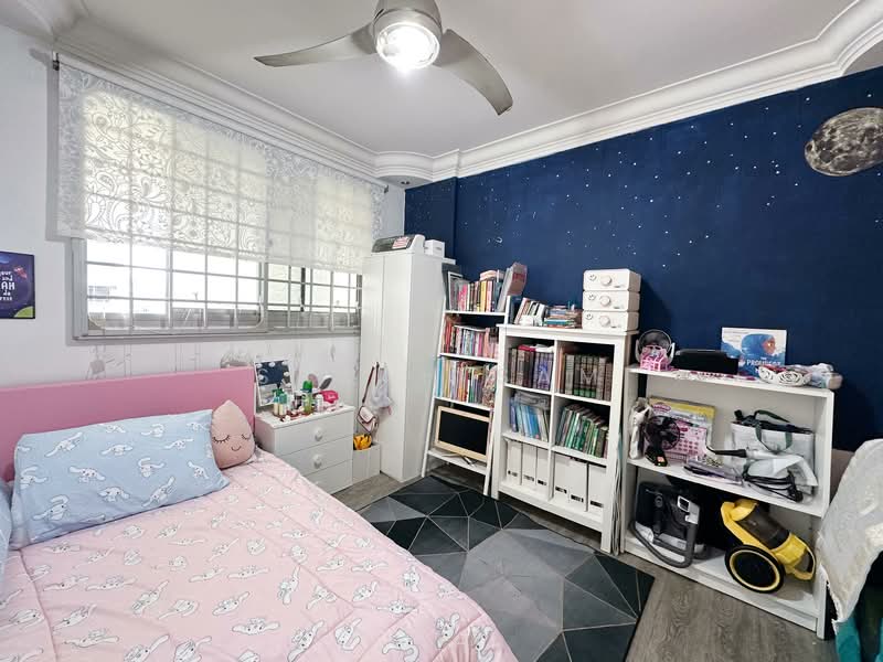 472 Pasir Ris Drive 6 HDB Flat For Sale at S$ 618,000 | PropertyGuru Singapore - Bedroom