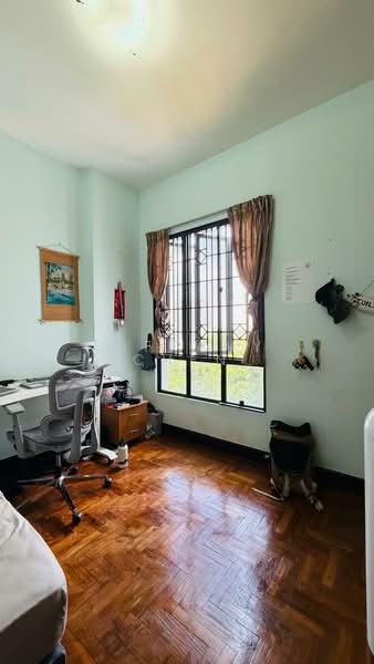 Regent Heights Condominium For Sale at S$ 1,360,000 | PropertyGuru Singapore - Study