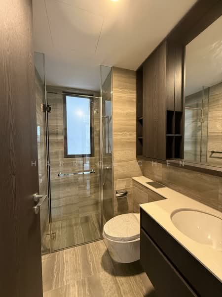 LIV @ MB Condominium For Sale at S$ 3,999,000 | PropertyGuru Singapore - Bathroom