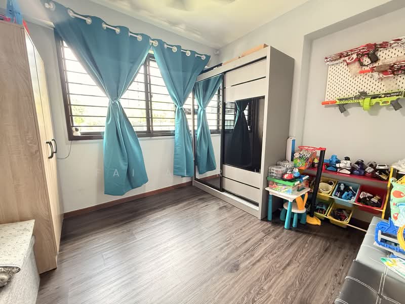 418A Fernvale Link HDB Flat For Sale at S$ 565,000 | PropertyGuru Singapore - Bedroom
