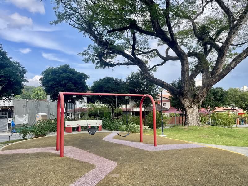 Mayflower Gardens Corner Terrace For Sale at S$ 6,480,000 | PropertyGuru Singapore - Exterior