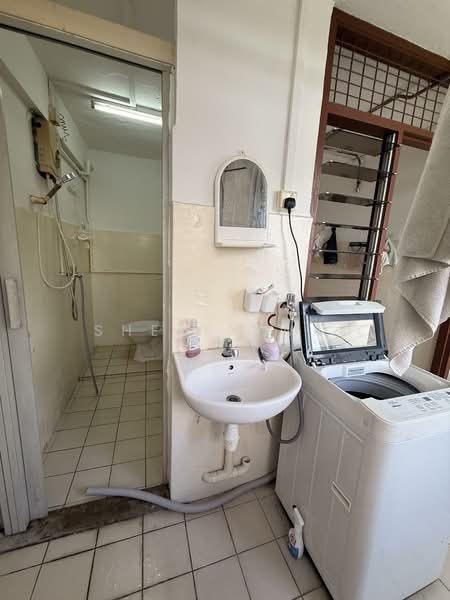 19 Jurong West Ave 5, , Room Rental, 100 sqft, Apartment For Rent, by Sherly Wai, 500088519 - Bathroom - PropertyGuru.com.sg