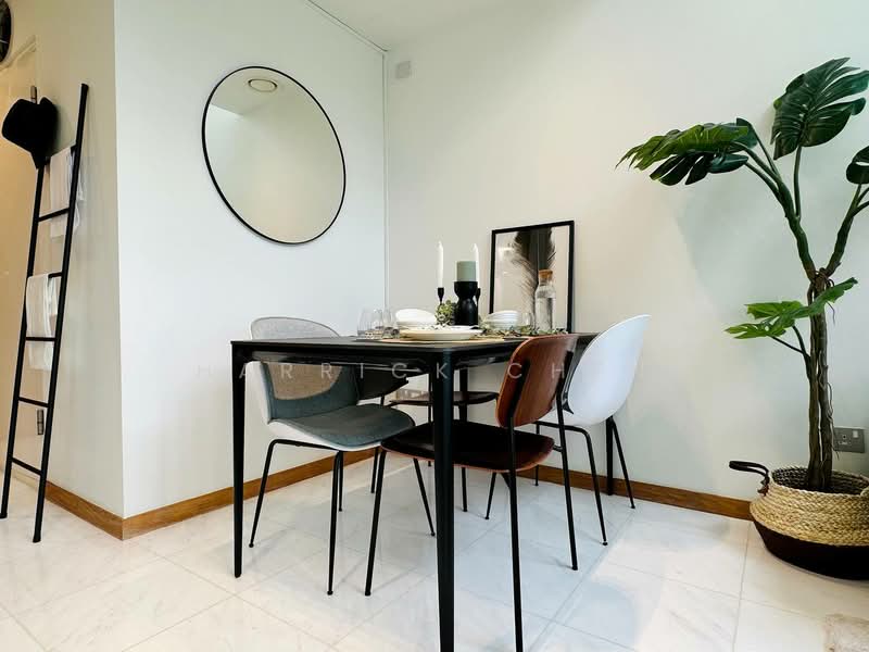 Icon Condominium For Sale at S$ 1,388,000 | PropertyGuru Singapore - Dining Room