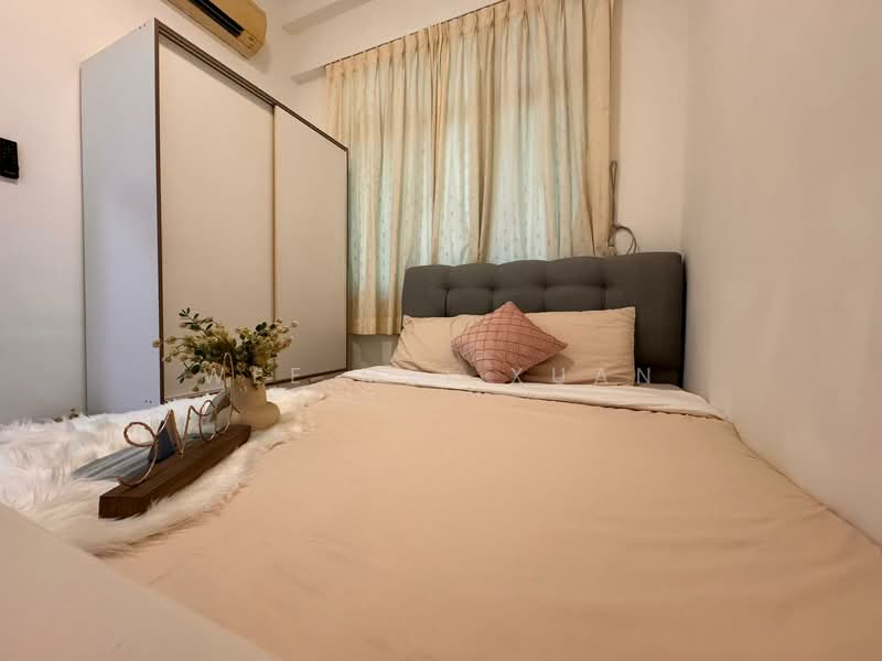 Tanglin Regency, 381 Tanglin Road, Room Rental, 150 sqft, Condominium For Rent, by Wee Mei Xuan, 500088522 - Bedroom - PropertyGuru.com.sg
