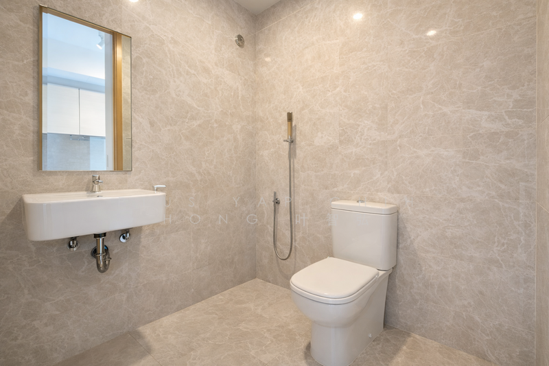 6 Derbyshire Condominium For Sale at S$ 1,999,333 | PropertyGuru Singapore - Bathroom