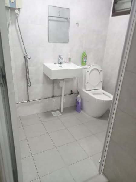 262 Bishan Street 22, 262 Bishan Street 22, 3 Bedrooms, 1,119 sqft, HDB Flat For Rent, by Caryn Chia, 500088584 - Bathroom - PropertyGuru.com.sg
