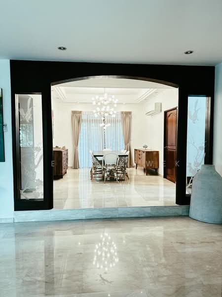 D10 Bungalow at Bukit Timah King's Road - Huge Land and Frontage Bungalow House For Sale at S$ 19,800,000 | PropertyGuru Singapore - Dining Room