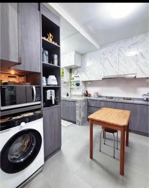 408 Jurong West Street 42, 408 Jurong West Street 42, 4 Bedrooms, 1,506 sqft, HDB Flat For Rent, by M. Selva, 500088606 - Kitchen - PropertyGuru.com.sg