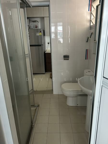 987B Buangkok Green, 987B Buangkok Green, 1 Bedroom, 500 sqft, HDB Flat For Rent, by David Lim, 500088610 - Bathroom - PropertyGuru.com.sg