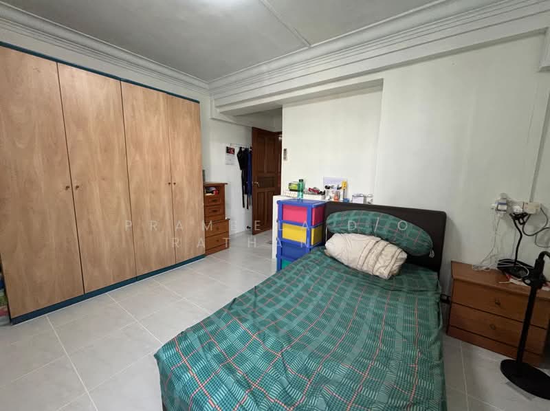 288D Jurong East Street 21, 288D Jurong East Street 21, 3 Bedrooms, 1,324 sqft, HDB Flat For Rent, by Prameela D/O Rathanan, 500088626 - Bedroom - PropertyGuru.com.sg