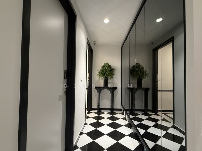 The Topiary Executive Condominium For Sale at S$ 2,280,000 | PropertyGuru Singapore - Corridor