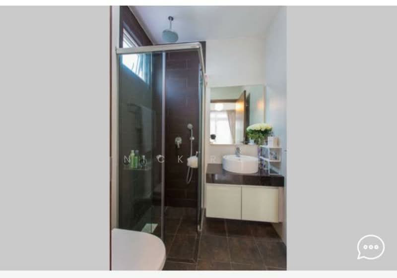 Parc Rosewood Condominium For Sale at S$ 708,888 | PropertyGuru Singapore - Bathroom
