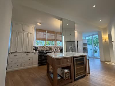 For Sale - Tastefully Renovated Semi Detached at Highland Close Kovan