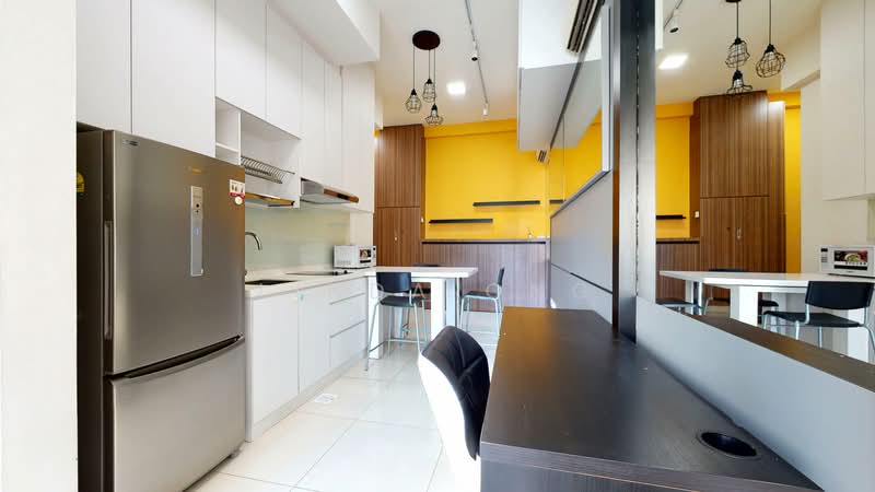 Le Somme Condominium For Sale at S$ 858,000 | PropertyGuru Singapore - Kitchen