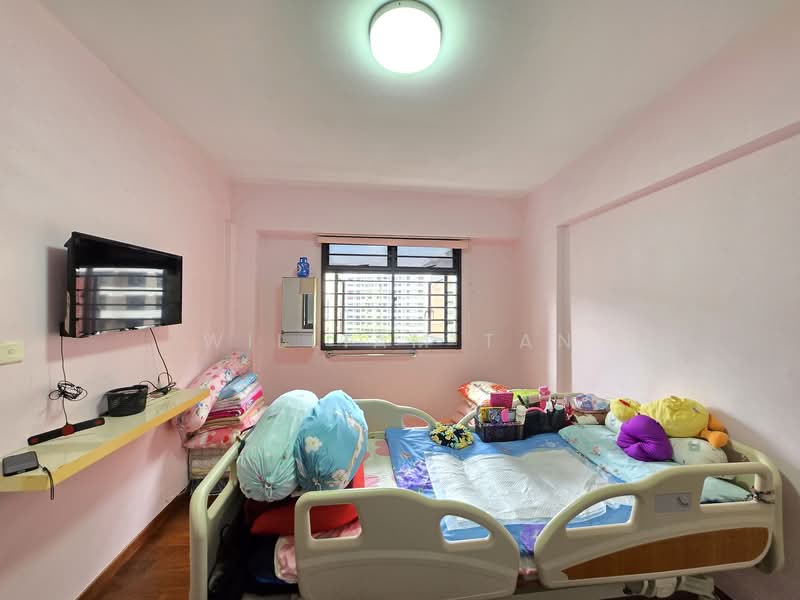 47 Jalan Tiga HDB Flat For Sale at S$ 968,000 | PropertyGuru Singapore - Bedroom