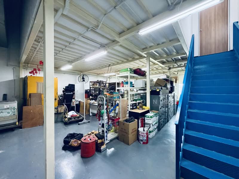 Pioneer Point, 5 Soon Lee Street, 1,044 sqft, Factory / Workshop (B2) For Sale, by John Chong, 500088670 - Interior - CommercialGuru.com.sg