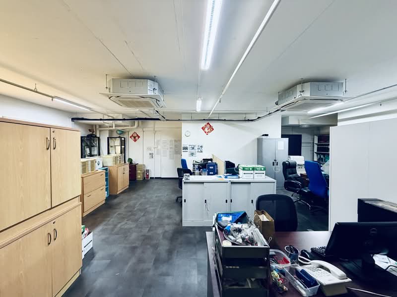 Pioneer Point, 5 Soon Lee Street, 1,044 sqft, Factory / Workshop (B2) For Sale, by John Chong, 500088670 - Interior - CommercialGuru.com.sg