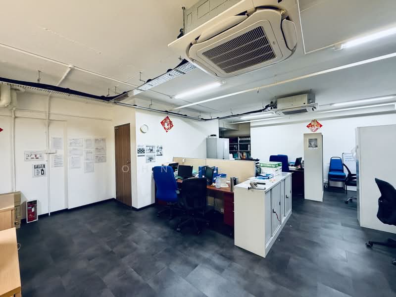 Pioneer Point, 5 Soon Lee Street, 1,044 sqft, Factory / Workshop (B2) For Sale, by John Chong, 500088670 - Interior - CommercialGuru.com.sg