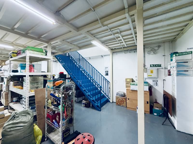Pioneer Point, 5 Soon Lee Street, 1,044 sqft, Factory / Workshop (B2) For Sale, by John Chong, 500088670 - Interior - CommercialGuru.com.sg