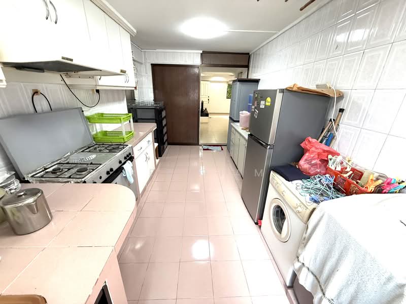 352 Hougang Avenue 7, 352 Hougang Avenue 7, 3 Bedrooms, 980 sqft, HDB Flat For Rent, by Kez Giam, 500088697 - Kitchen - PropertyGuru.com.sg