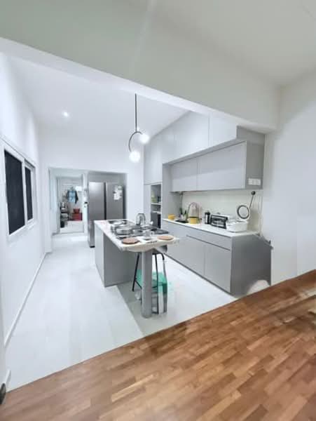 For Rent - Shamrock Park