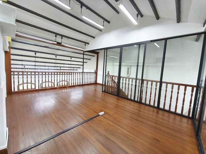 Loft-Style Boutique CBD Shophouse w Attic Meeting Room, Craig Road Tras Street Amoy Street Tanjong Pagar, 1,550 sqft, Office For Rent, by Krystal Khor, 500088723 - Interior - CommercialGuru.com.sg