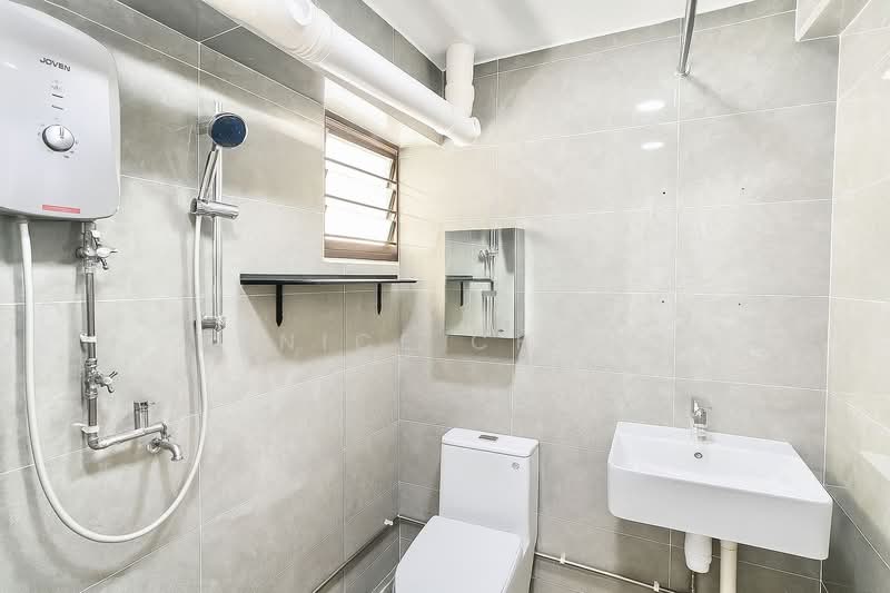 3 Joo Chiat Road HDB Flat For Sale at S$ 649,999 | PropertyGuru Singapore - Bathroom