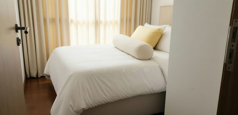 Kingsford Waterbay Condominium For Sale at S$ 1,600,000 | PropertyGuru Singapore - Bedroom