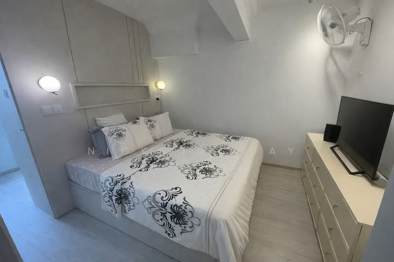 847 Woodlands Street 82 HDB Flat For Sale at S$ 1,200,000 | PropertyGuru Singapore - Bedroom