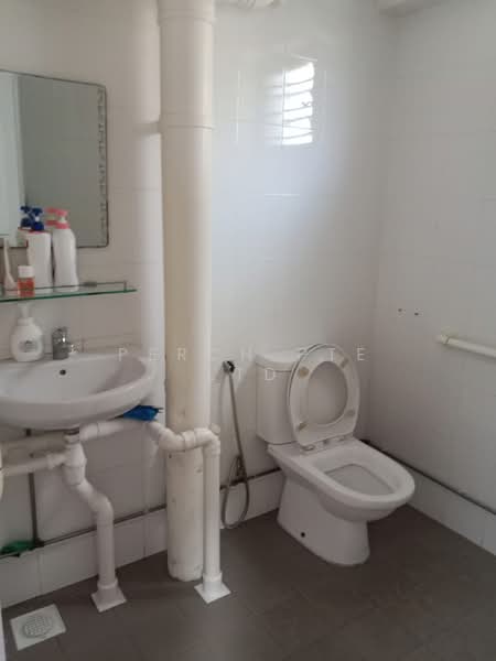 210 Hougang Street 21, 210 Hougang Street 21, Room Rental, 250 sqft, HDB Flat For Rent, by Perch, 500088759 - Bathroom - PropertyGuru.com.sg