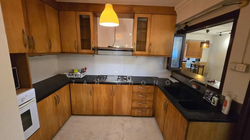 147 Mei Ling Street HDB Flat For Sale at S$ 1,550,000 | PropertyGuru Singapore - Kitchen
