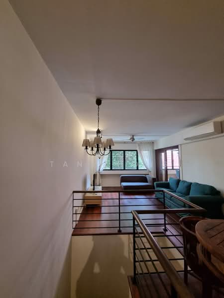 147 Mei Ling Street HDB Flat For Sale at S$ 1,550,000 | PropertyGuru Singapore - Living Room