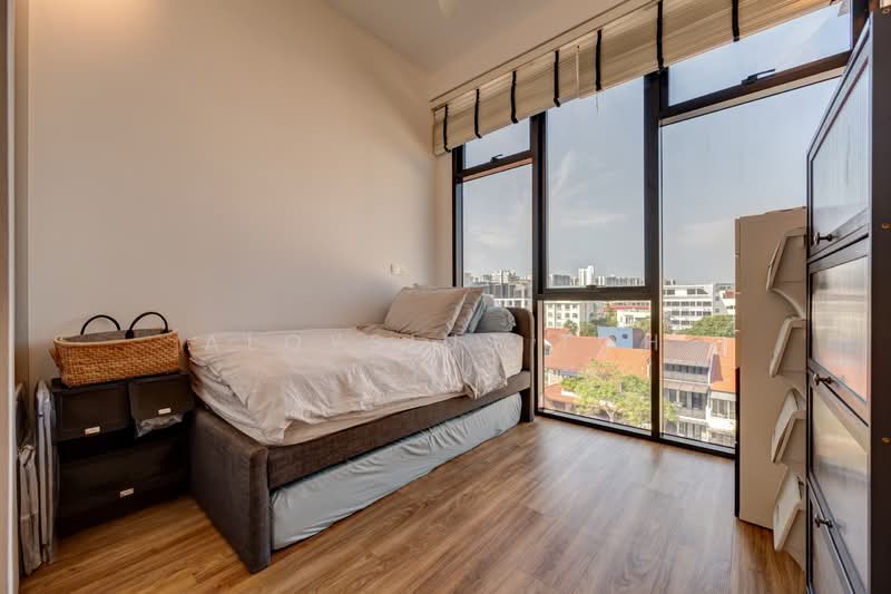 The Lush Condominium For Sale at S$ 2,450,000 | PropertyGuru Singapore - Bedroom