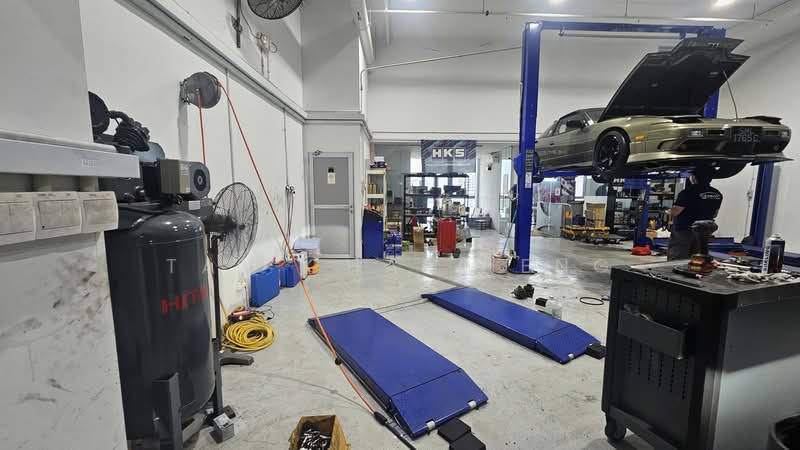 REVV, 1 Corporation Drive, 1,755 sqft, Factory / Workshop (B2) For Rent, by Tay Chai Heng, 500088773 - Interior - CommercialGuru.com.sg