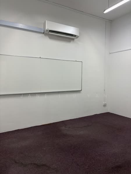 Midview City, 18 Sin Ming Lane, 1,496 sqft, Light Industrial (B1) For Rent, by Jane Liu Yan, 500088790 - Interior - CommercialGuru.com.sg
