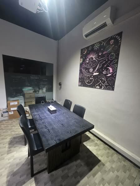 Tanjong Katong Road, Tanjong Katong Road, Room Rental, 300 sqft, Walk-up Apartment For Rent, by Rocky Tan, 500088802 - Common Dinning Area - PropertyGuru.com.sg