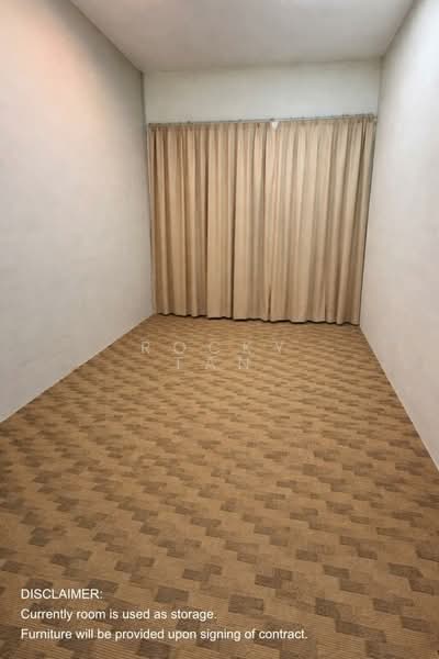 Actual picture of bedroom with window