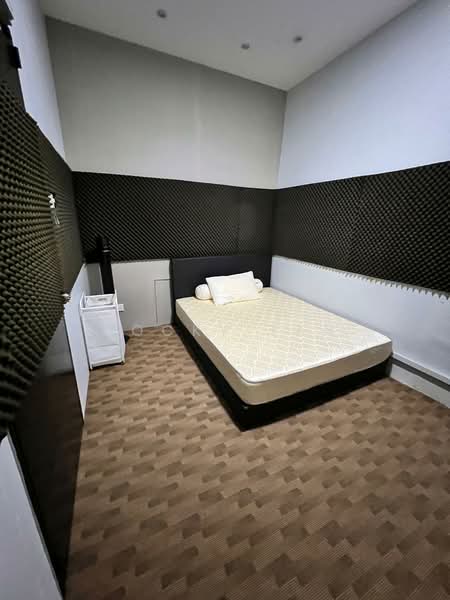 Tanjong Katong Road, Tanjong Katong Road, Room Rental, 300 sqft, Walk-up Apartment For Rent, by Rocky Tan, 500088802 - Actual Photo of Bedroom 2 - PropertyGuru.com.sg