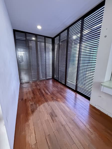 St Patrick's Residences Apartment For Sale at S$ 3,999,888 | PropertyGuru Singapore - Master / Junior master