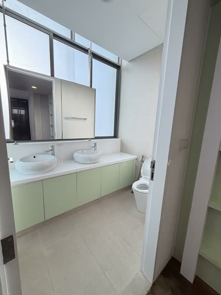 St Patrick's Residences Apartment For Sale at S$ 3,999,888 | PropertyGuru Singapore - Bathroom