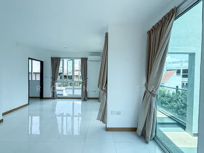 For Rent - EiS Residences