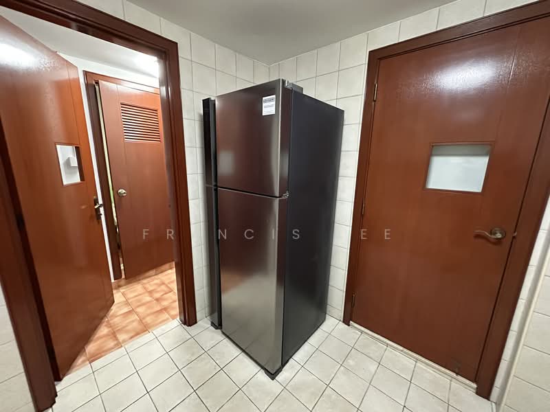 The Mayfair, 5 Jurong East Street 32, Room Rental, 130 sqft, Condominium For Rent, by Francis Lee, 500088842 - Fridge - PropertyGuru.com.sg