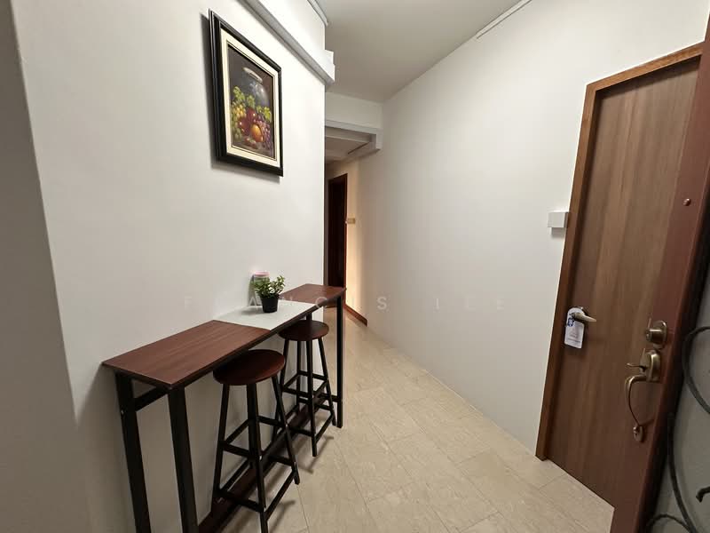 The Mayfair, 5 Jurong East Street 32, Room Rental, 130 sqft, Condominium For Rent, by Francis Lee, 500088842 - Entrance - PropertyGuru.com.sg