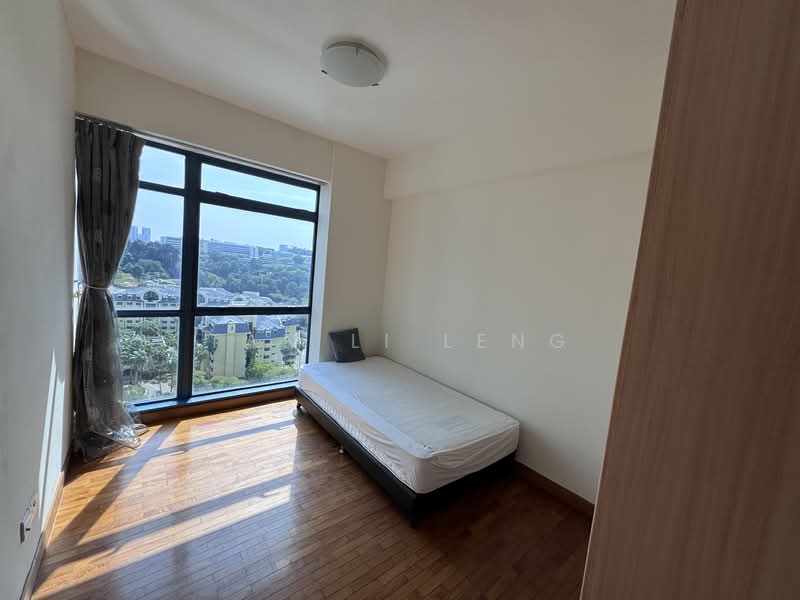 Blue Horizon, 21 West Coast Crescent, 3 Bedrooms, 1,151 sqft, Condominium For Rent, by Tan Li Leng, 500088858 - Bedroom - PropertyGuru.com.sg