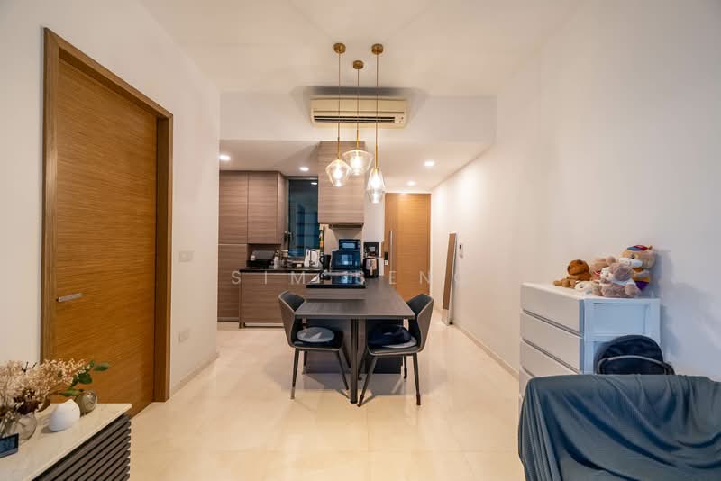 8 Saint Thomas Condominium For Sale at S$ 1,699,999 | PropertyGuru Singapore - Kitchen