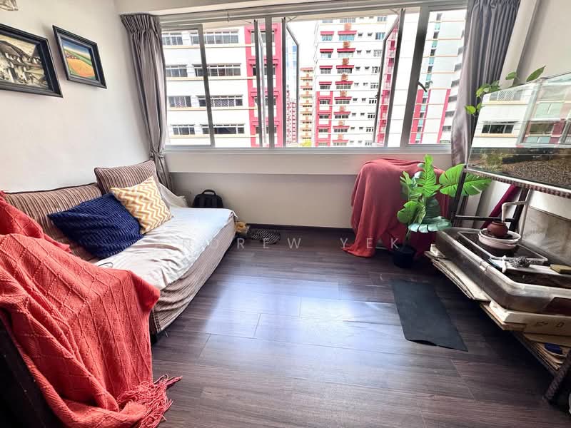 507 Pasir Ris Street 52 HDB Flat For Sale at S$ 1,200,000 | PropertyGuru Singapore - Living Room