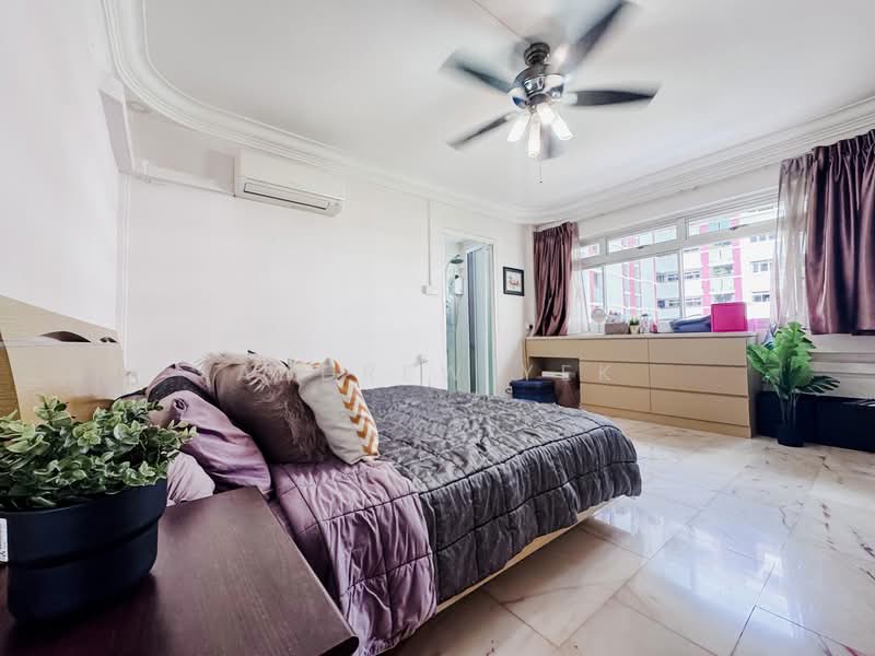 507 Pasir Ris Street 52 HDB Flat For Sale at S$ 1,200,000 | PropertyGuru Singapore - Bedroom