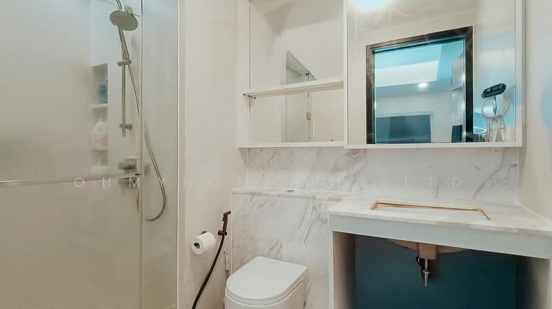 The Inflora Condominium For Sale at S$ 693,000 | PropertyGuru Singapore - Bathroom