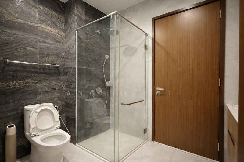 eCO Condominium For Sale at S$ 1,050,000 | PropertyGuru Singapore - Bathroom